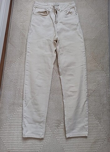 LC WAİKİKİ MOM JEANS PANTOLON 