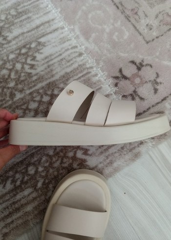 krem Dolgu Topuklu Kadın terlik - Görsel 2