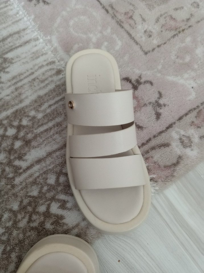 krem Dolgu Topuklu Kadın terlik - Görsel 3