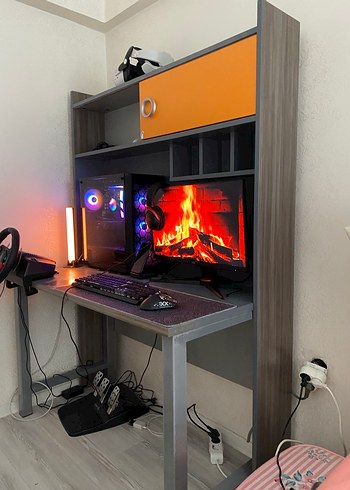 Gri Renkli çalışma masası - Görsel 3