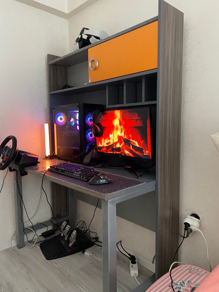 Gri Renkli çalışma masası - Görsel 3