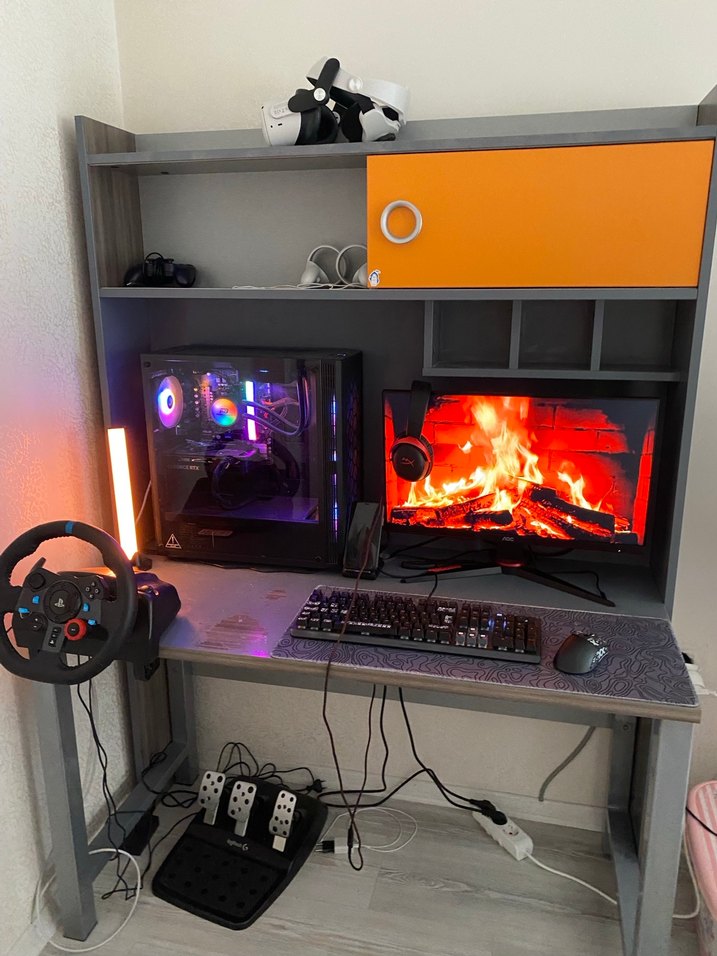 Gri Renkli çalışma masası - Görsel 4