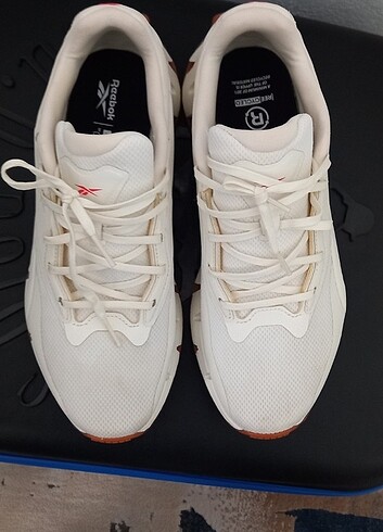 40 Beden beyaz Renk Erkek Kadın Reebok Spor Ayakkabısı