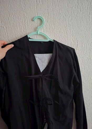 Siyah V Yaka Salaş fiyonklu gömlekk - Görsel 3
