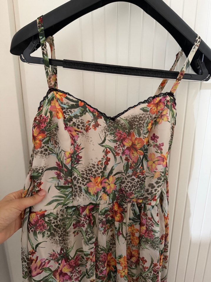 Mini çiçekli elbise - Görsel 2