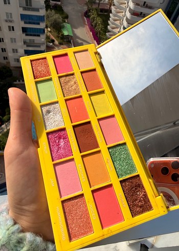 Revolution Ananas Desenli far paleti - Görsel 3