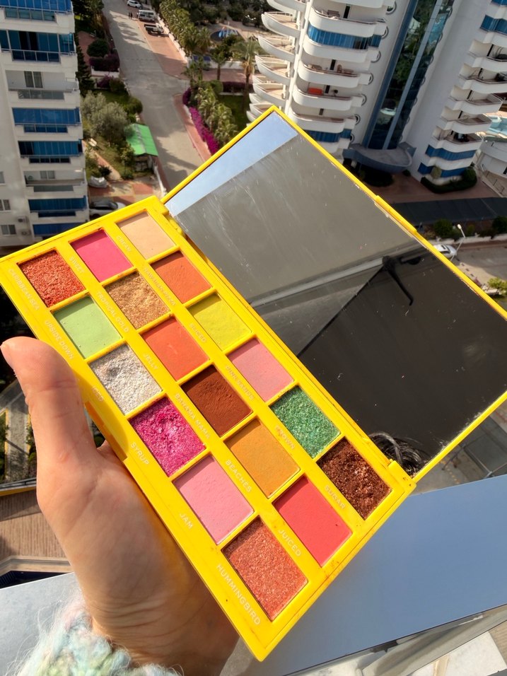 Revolution Ananas Desenli far paleti - Görsel 4