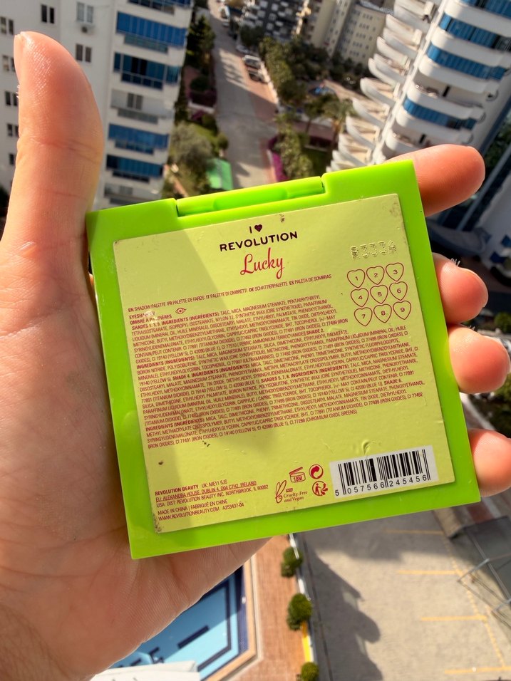 Renkli Kalp Şekilli Göz Farı Paleti - Görsel 4