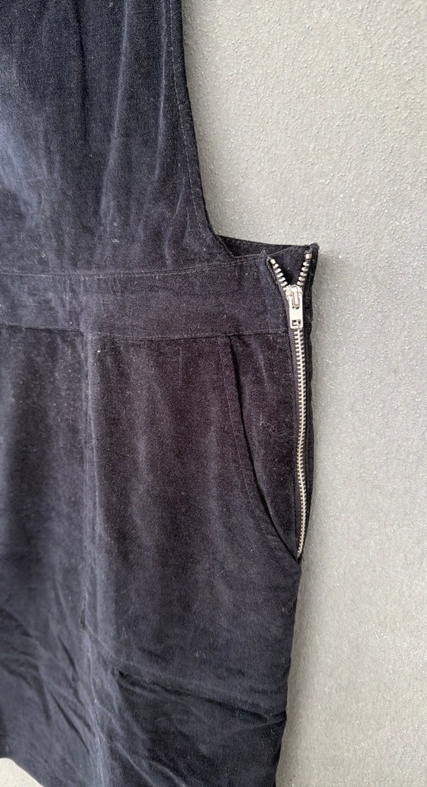 Siyah Süet Midi Askılı Elbise - Görsel 3