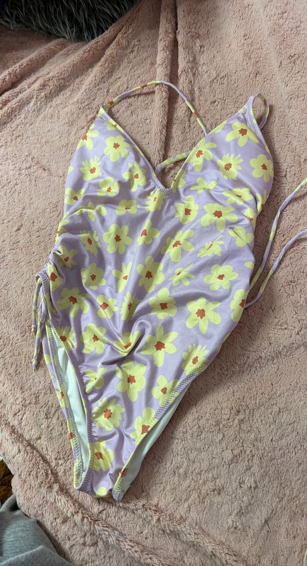 Mor Bağcıklı Çiçek Desenli Kadın Mayo - Görsel 2