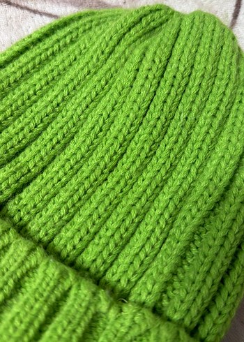 Yeşil Kadın Örgü Bere - Görsel 3