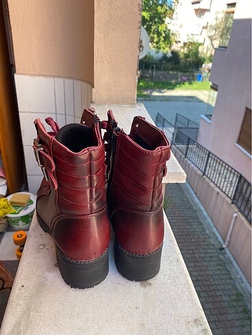 39 Beden Kırmızı Bot
