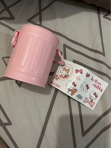 Beden Sanrio Hello Kitty Masa Üstü Kalemlik Makyaj Fırçalık (Sticker i
