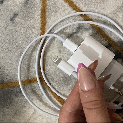 Orjinal iphone şarj aleti 20watt hızlı