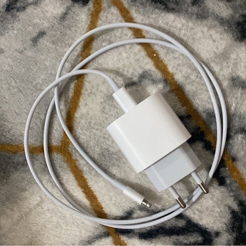 Apple Orjinal iphone şarj aleti 20watt hızlı