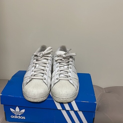 Beyaz Adidas Superstar