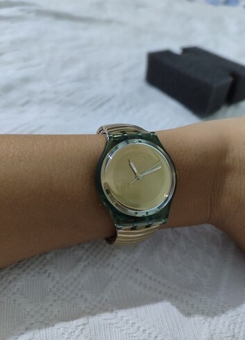  Beden altın Renk Orijinal swatch saat