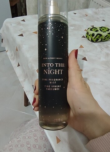 İn to the night vücut spreyi