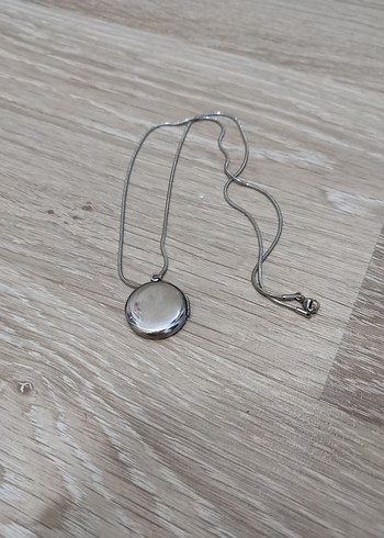 Beden Gri Zincir Detaylı Uzun Kadın Kolye