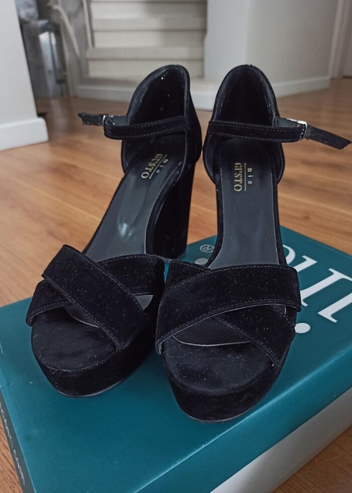 Süet Topuklu Ayakkabı  - Görsel 2