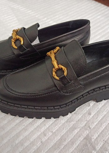Divarese Altın Tokalı Siyah Kadın Loafer - Görsel 2