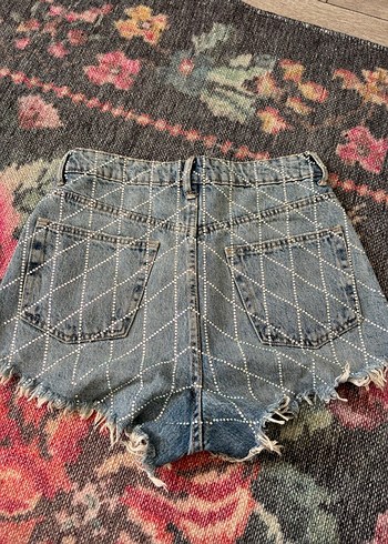 38 Beden Viral Taşlı Zara Şort