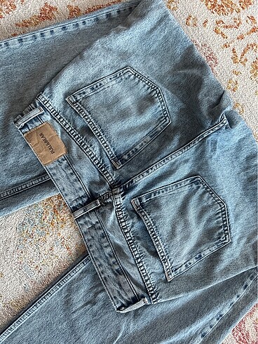 36 Beden mavi Renk Pull and bear orta bel oversize jean