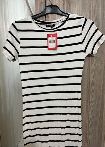 m Beden beyaz Renk Çizgili Kısa Kollu Midi Elbise