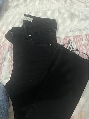 mango jean