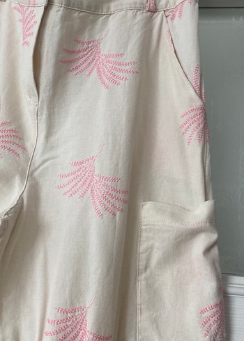 Pembe Desenli Bol Kesim Kadın Kumaş Pantolon - Görsel 4