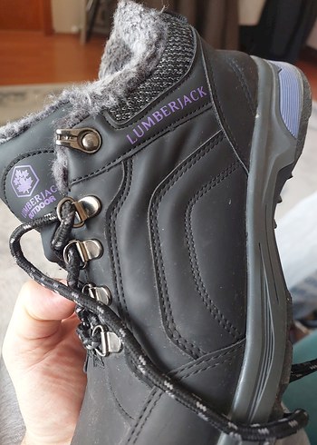 Mor Renkli Lumberjack Outdoor Bot - Görsel 2