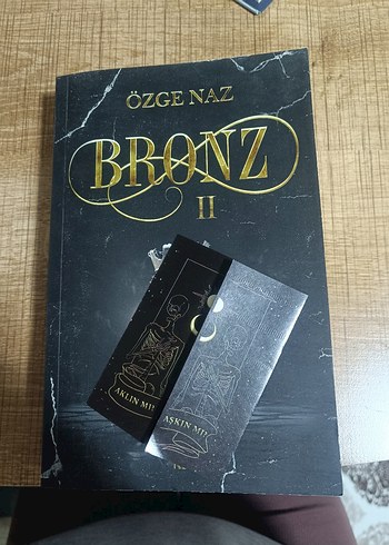 Özge Naz - Bronz II Roman - Görsel 4