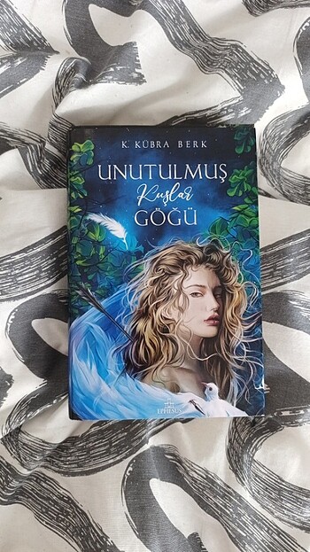 Kübra Berk Unutulmuş kuşlar göğü 