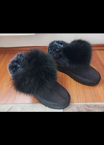 Tüylü Ugg model bot