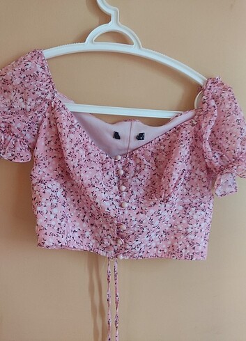 Trendyol & Milla Pembe crop