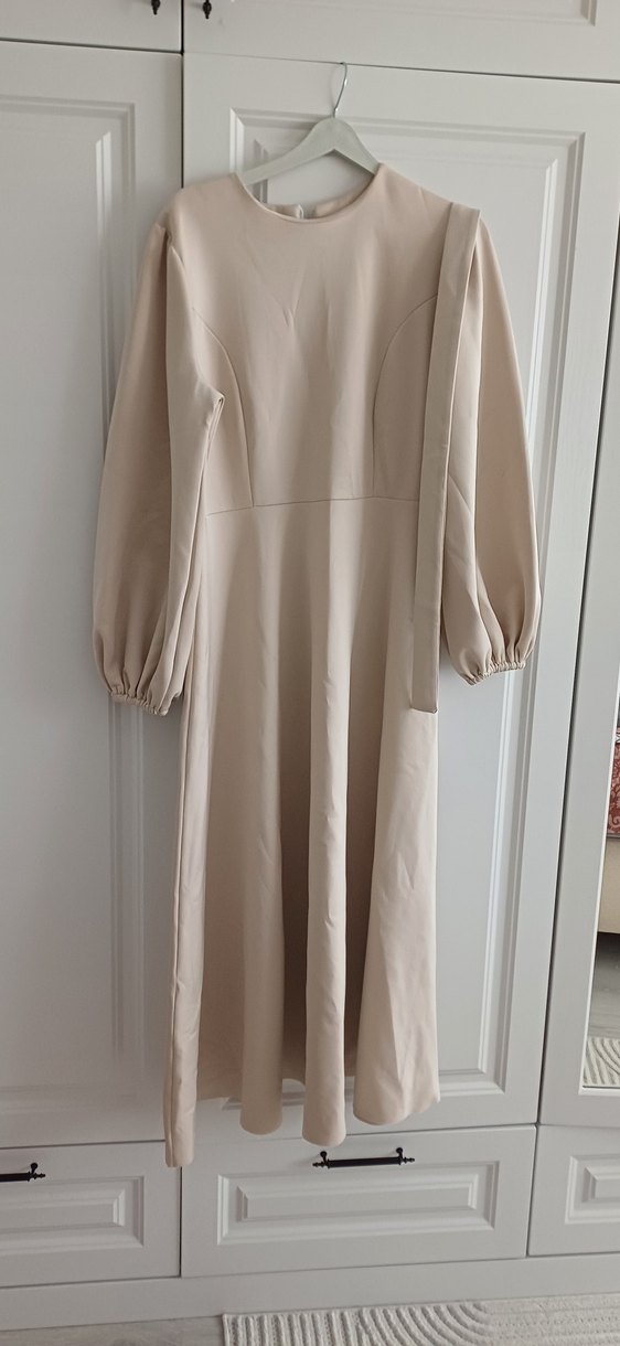 Bej Drapeli Uzun Kadın Elbise - Görsel 3