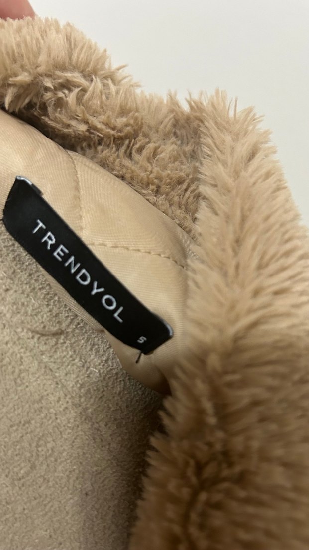 Kadın Bej Kürk Detaylı Kışlık Mont - Görsel 3