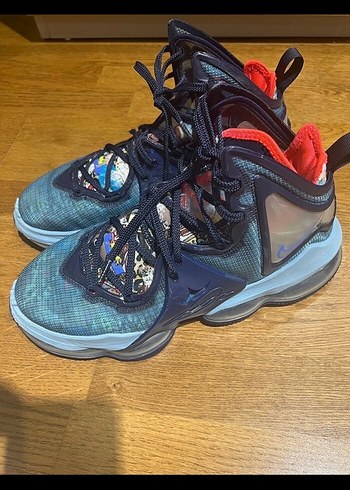 Nike Desenli Çok Renkli Basketbol Ayakkabısı - Görsel 2