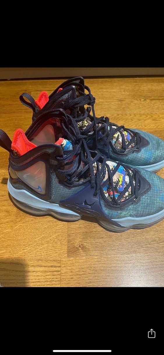 Nike Desenli Çok Renkli Basketbol Ayakkabısı - Görsel 3