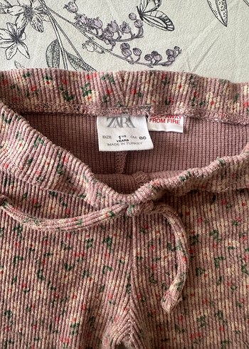 Zara Kız Çocuk Pembe Örgü Salaş Tayt