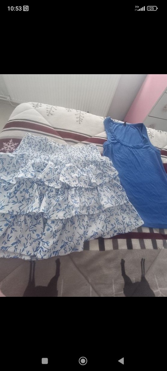 Mavi Desenli Fırfırlı Mi etek ve tişört - Görsel 2