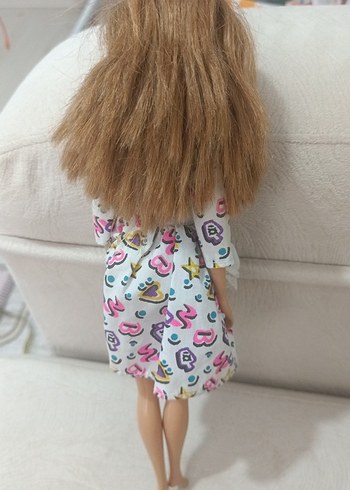 Beyaz Önlüklü Pastel Renkli Bebek - Görsel 3