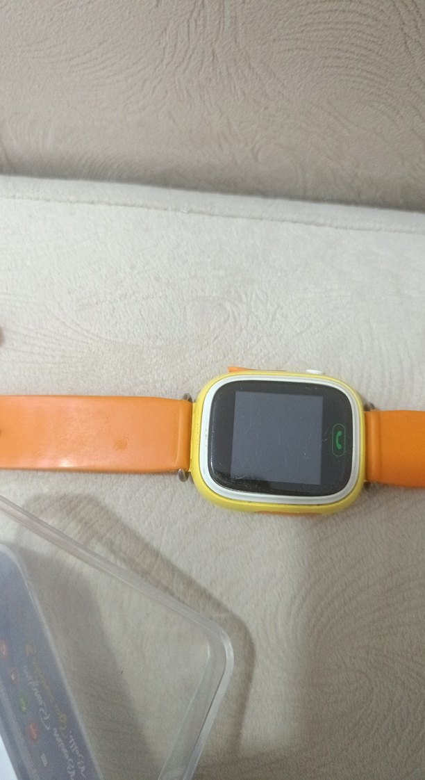 Sarı renkli akıllı saat - Görsel 2