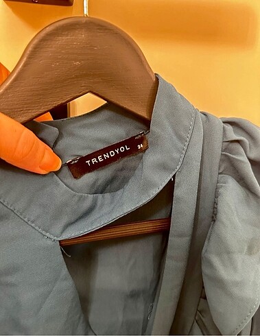xs Beden mavi Renk TRENDYOL BLUZ