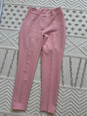 Pembe Pantolon
