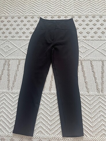 xs Beden siyah Renk Trendyol Milla 2 Siyah Pantolon