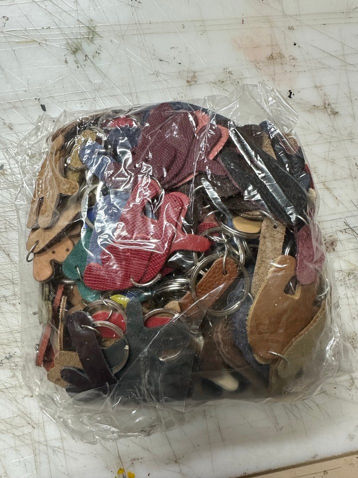 Renkli Gerçek Deri Anahtarlıklar - Görsel 2