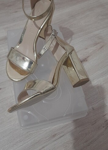 Topuklu ayakkabı  - Görsel 2