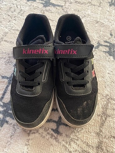 31 Beden Kinetix spor ayakkabı