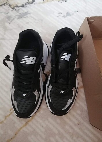 New Balance Spor ayakkabı